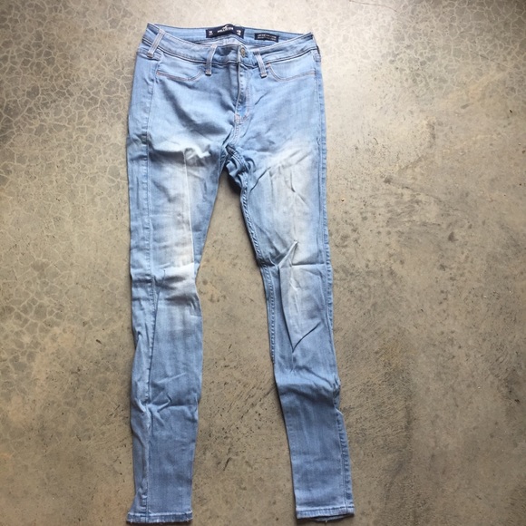 Hollister jeans - Picture 1 of 2